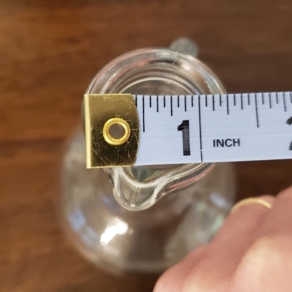 Glass Oil Cruet with Plastic Stopper - Picture 7 of 8